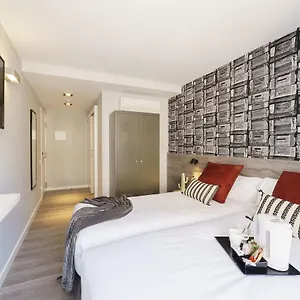 https://hostal-wander.catalonia-hotels.com